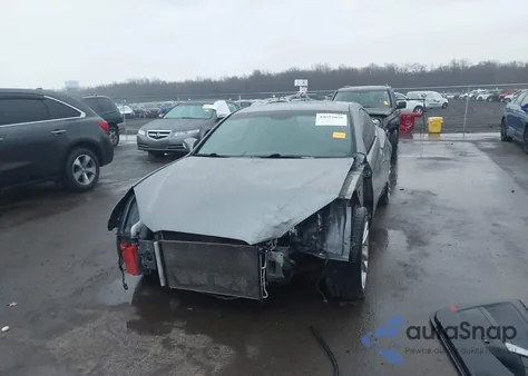 2010 Hyundai Genesis 3.8 Track z USA, uszkodzony, nr VIN KMHHU6KH0AU004438